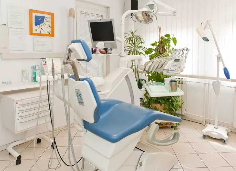  Implantati i preventivna stomatologija Zagreb