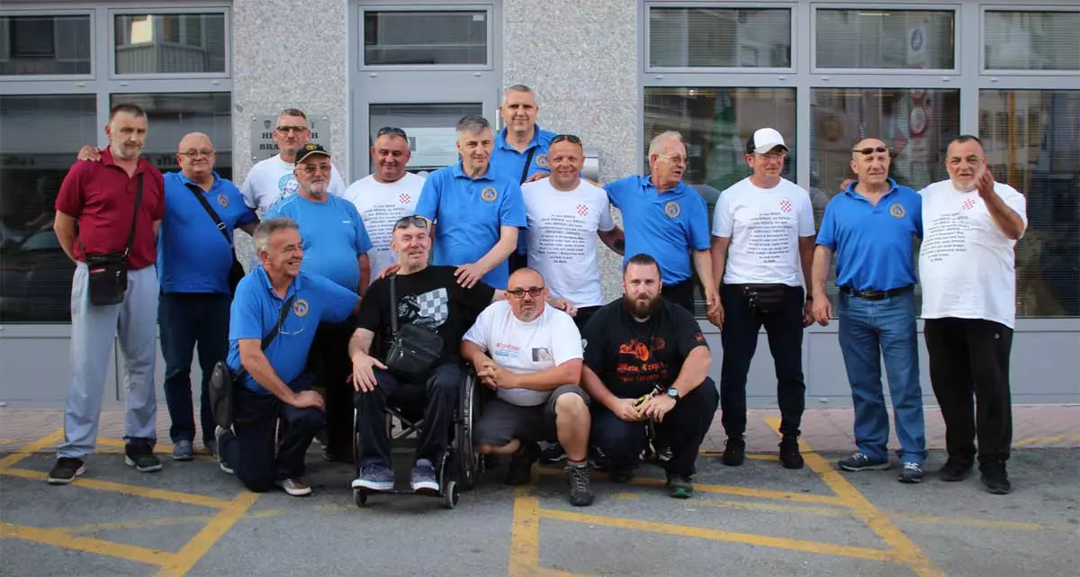 hvidraudruga hvidraudruga