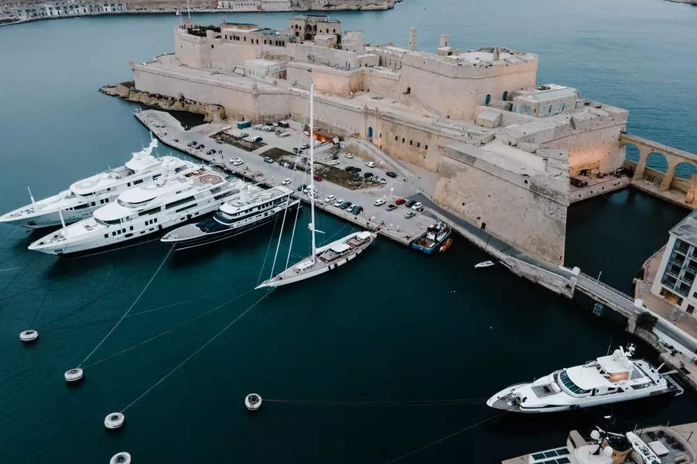 jahtaizleti jahtaizleti