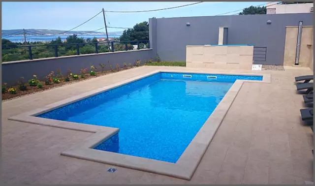 Izgradnja i održavanje bazena, Kaštel Lukšić