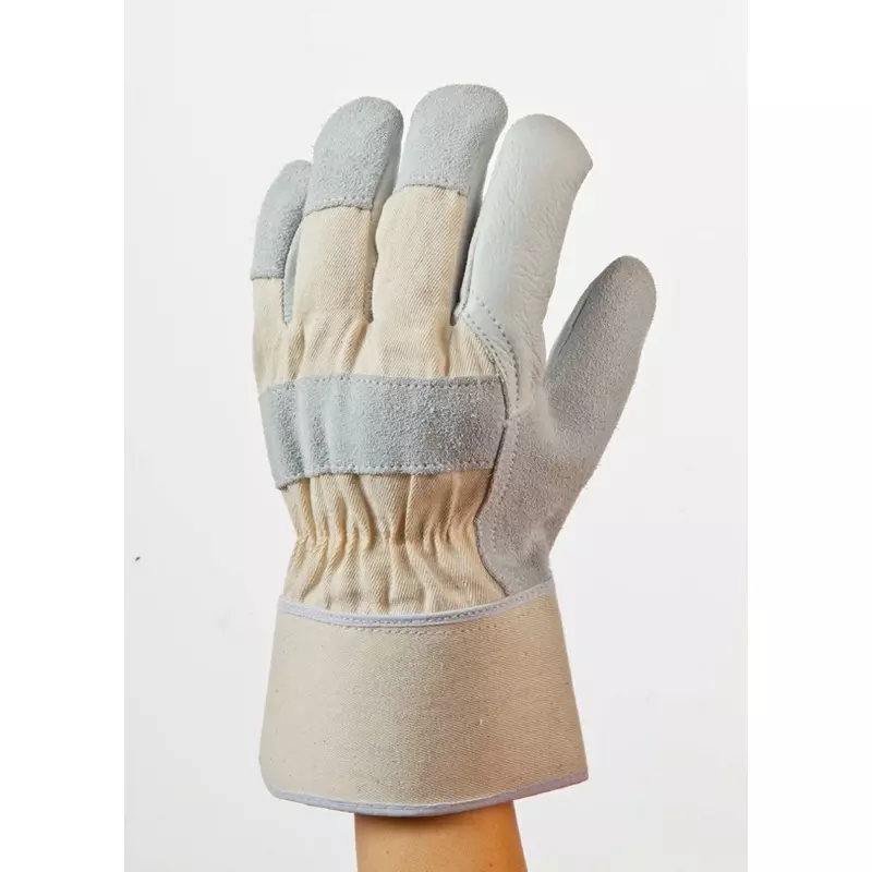 Zaštitne cipele, odijela, rukavice, kacige i naočale u gradu Varaždinu, Hrvatska