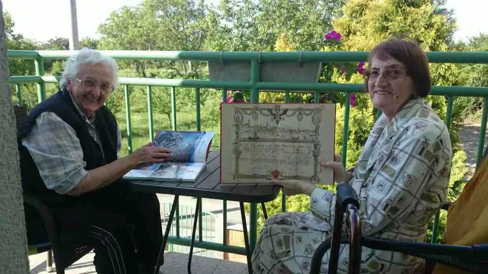 magnolija-naslovnass magnolija-naslovnass