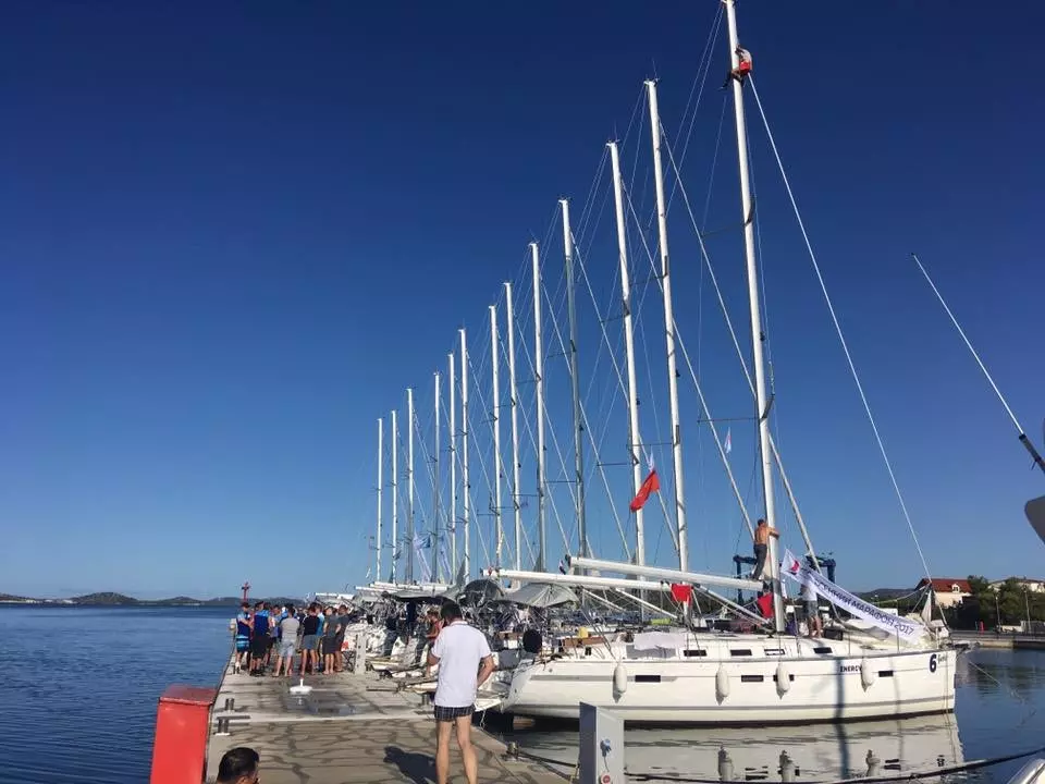 Vez brodova i marina grad Pirovac, Hrvatska