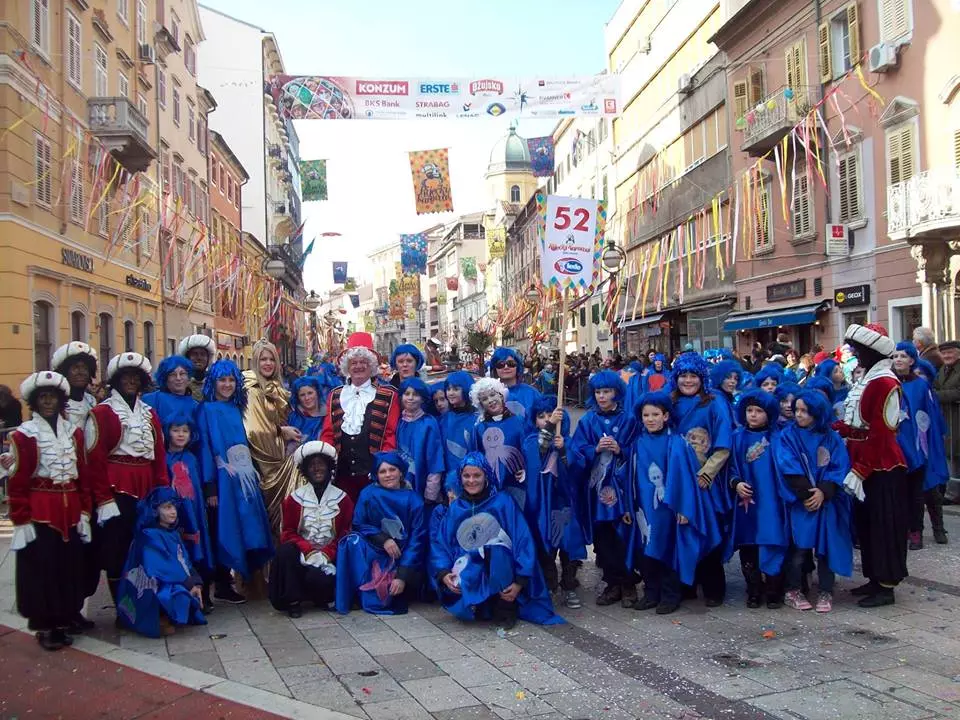 maškaredubašnica maškaredubašnica