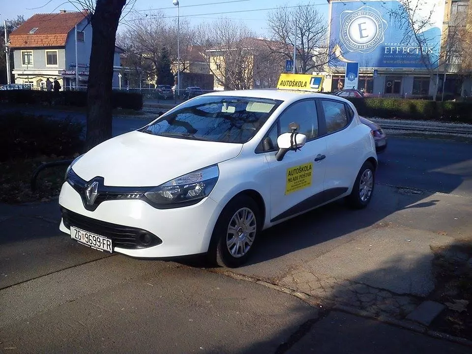 mladipostar3333 mladipostar3333