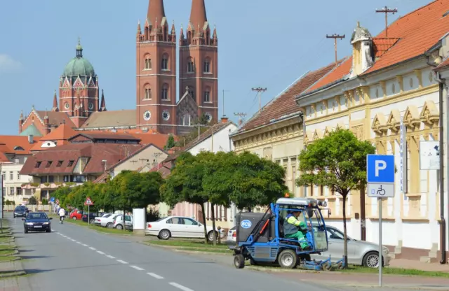 Čišćenje zelenih površina Vrhunske komunalne usluge grad Đakovo