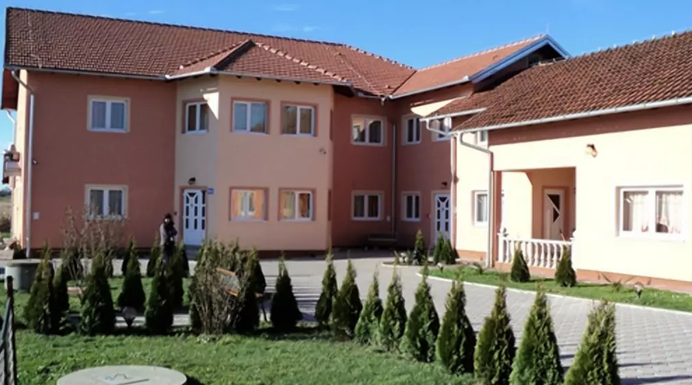 Dom za starije i nemoćne osobe te psihički bolesne osobe 