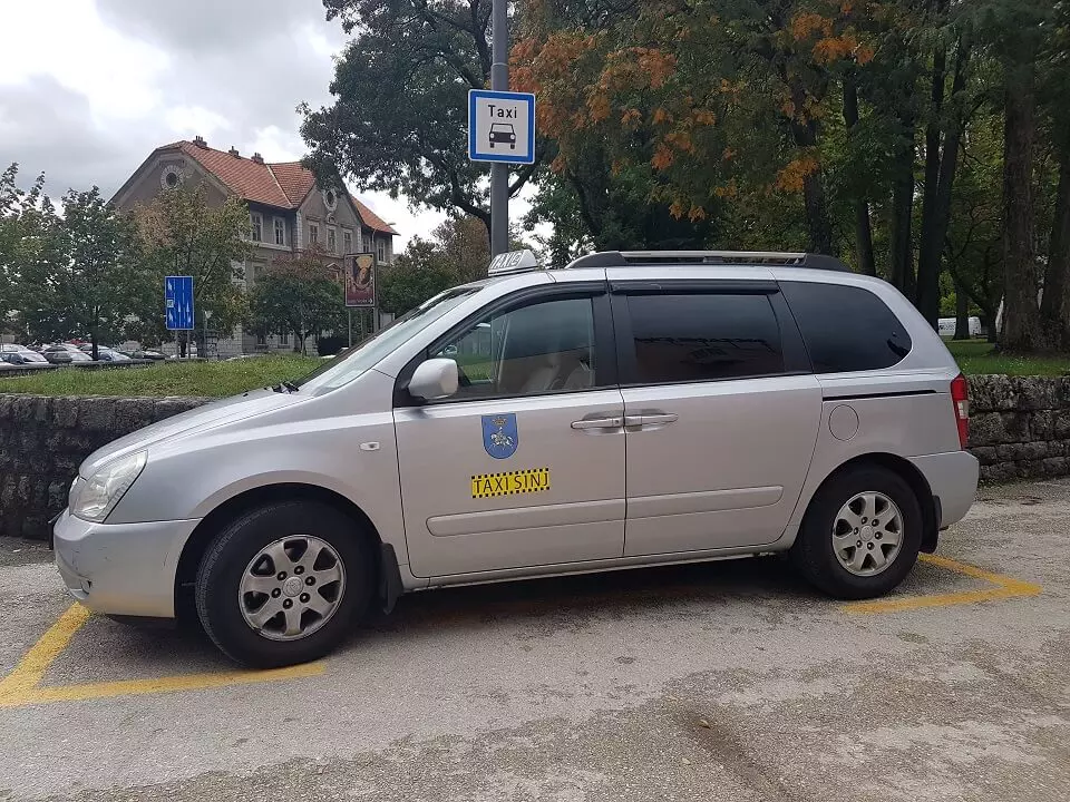 Prijevozi autobusom Prijevoz putnika autobusima u Kraju