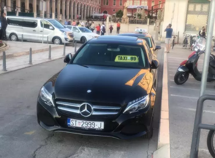 putnici Taxi prijevoz putnika Split