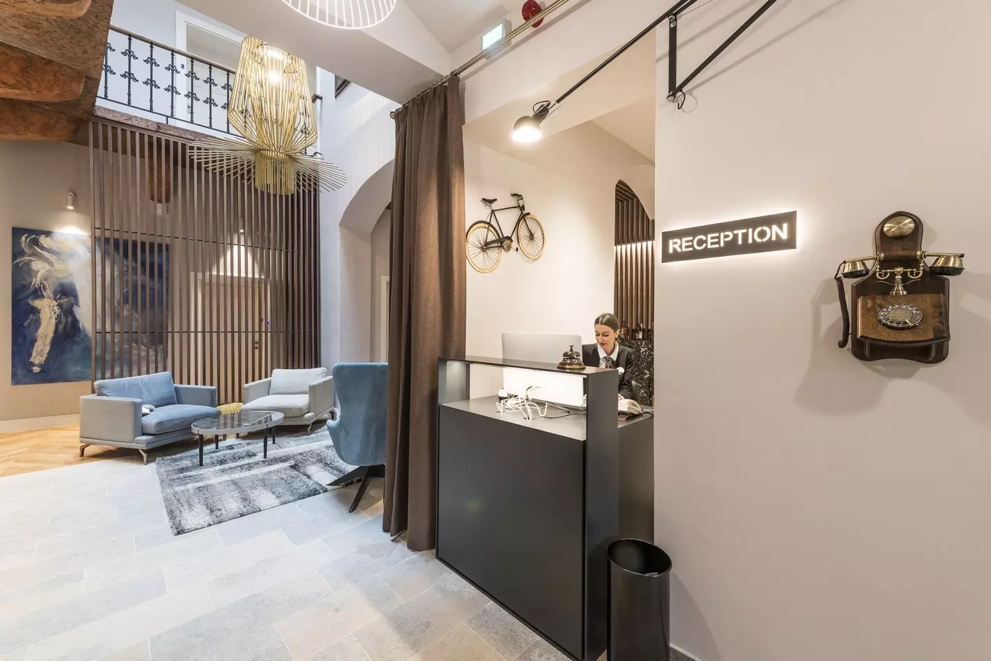 Eksluzivni hotel s jacuzzijem Eksluzivni hotel s jacuzzijem na krovu Osijek