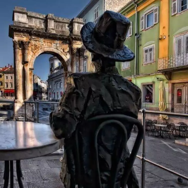 Caffe bar i party cocktail Pula, Hrvatska 