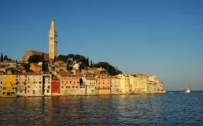 Posredovanje u izgradnji i obnovi sportskih objekata Rovinj, Istarska županija, Hrvatska