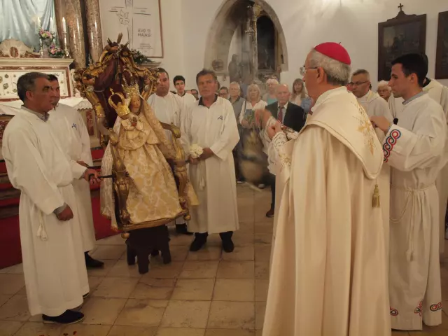 ŽupnacrkvaSvihSvetih,Ugljan2 ŽupnacrkvaSvihSvetih,Ugljan2